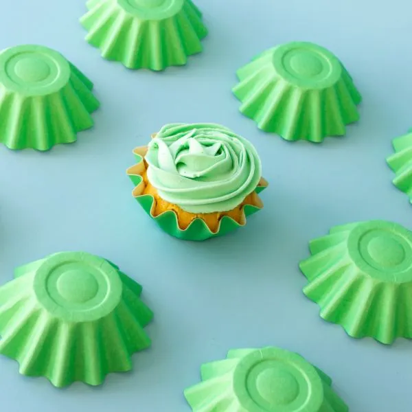 Matte Pastel Green Bloom Baking Cups