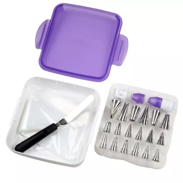 Wilton Deluxe Decorating Decorating Set