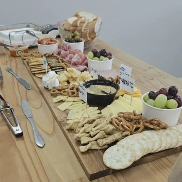 Cake and Sip - Buttercream Art - 3pm - Sunday 15th February