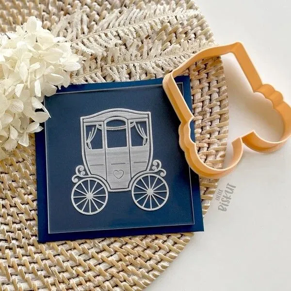 Little Biskut Princess Carriage Cutter & Debosser Set